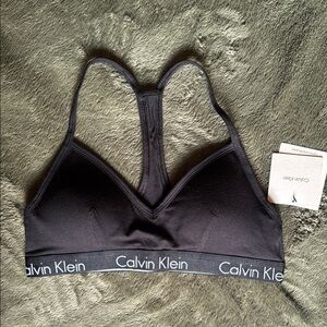 Calvin Klein Women's Bralette Size Medium